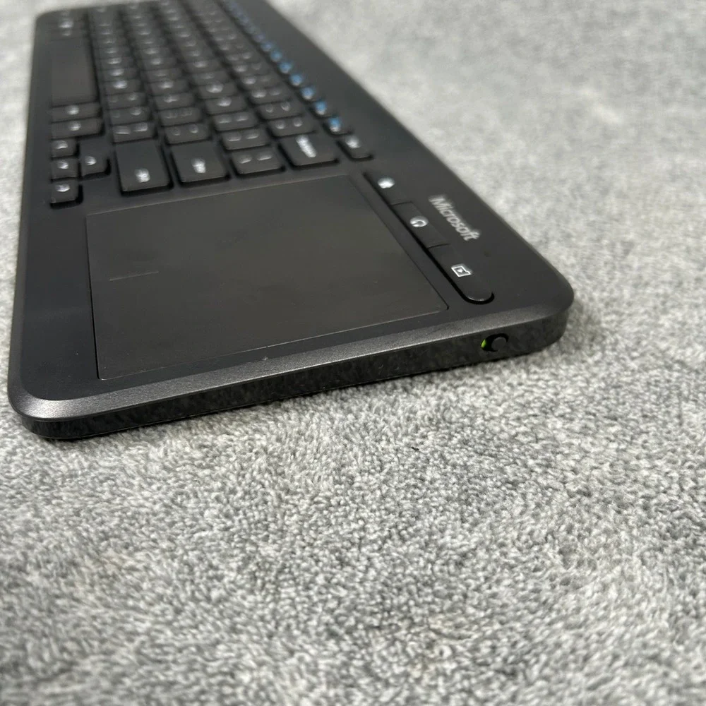 Microsoft All-in-One Media Keyboard Wireless N9Z-00001 Black Trackpad Tested
